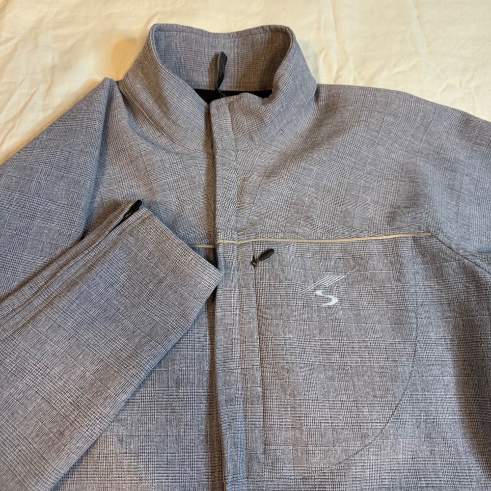 Showers Pass Rogue Cycling Jacket Womens Medium Grey Plaid Softshell